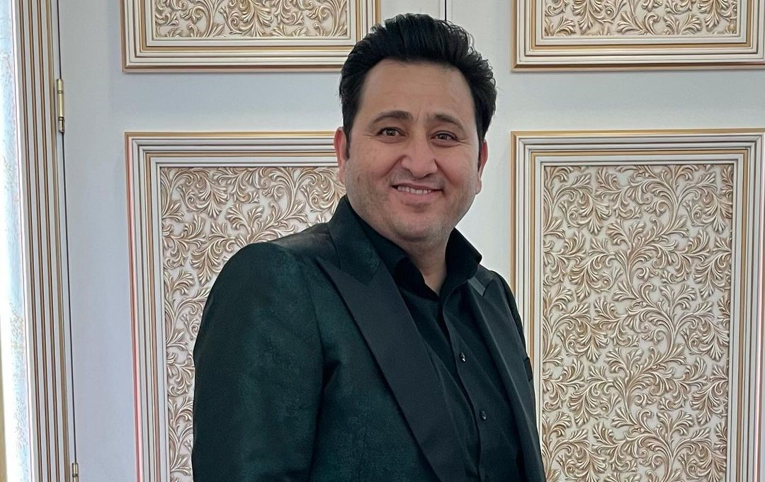 Азербайджанский певец рассказал, как похудел на 32 кг - ФОТО