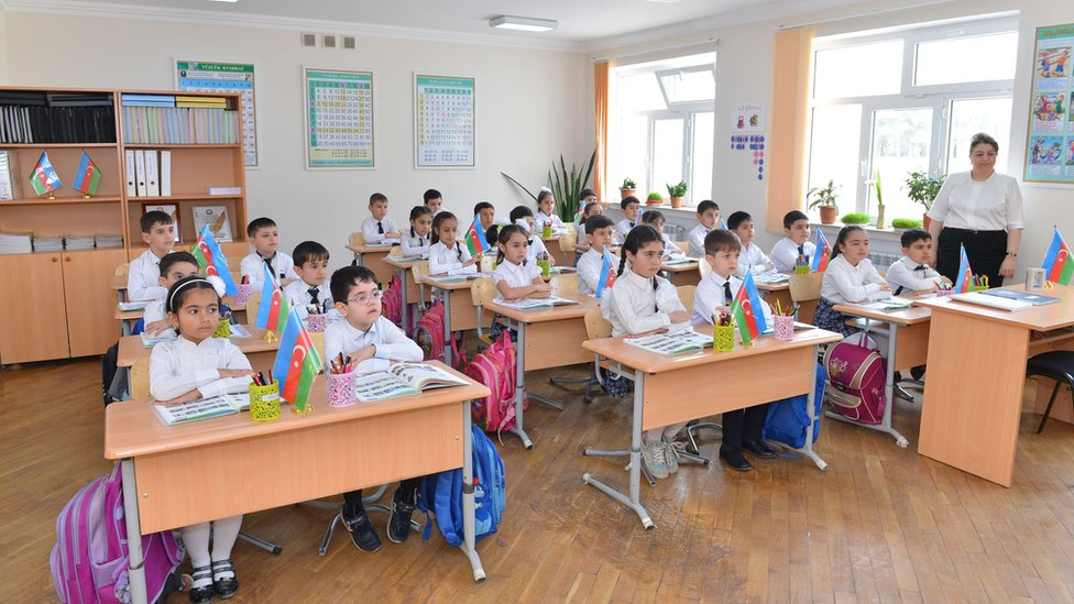 Обнародована форма очного обучения в Баку, Сумгайыте и Абшеронском районе