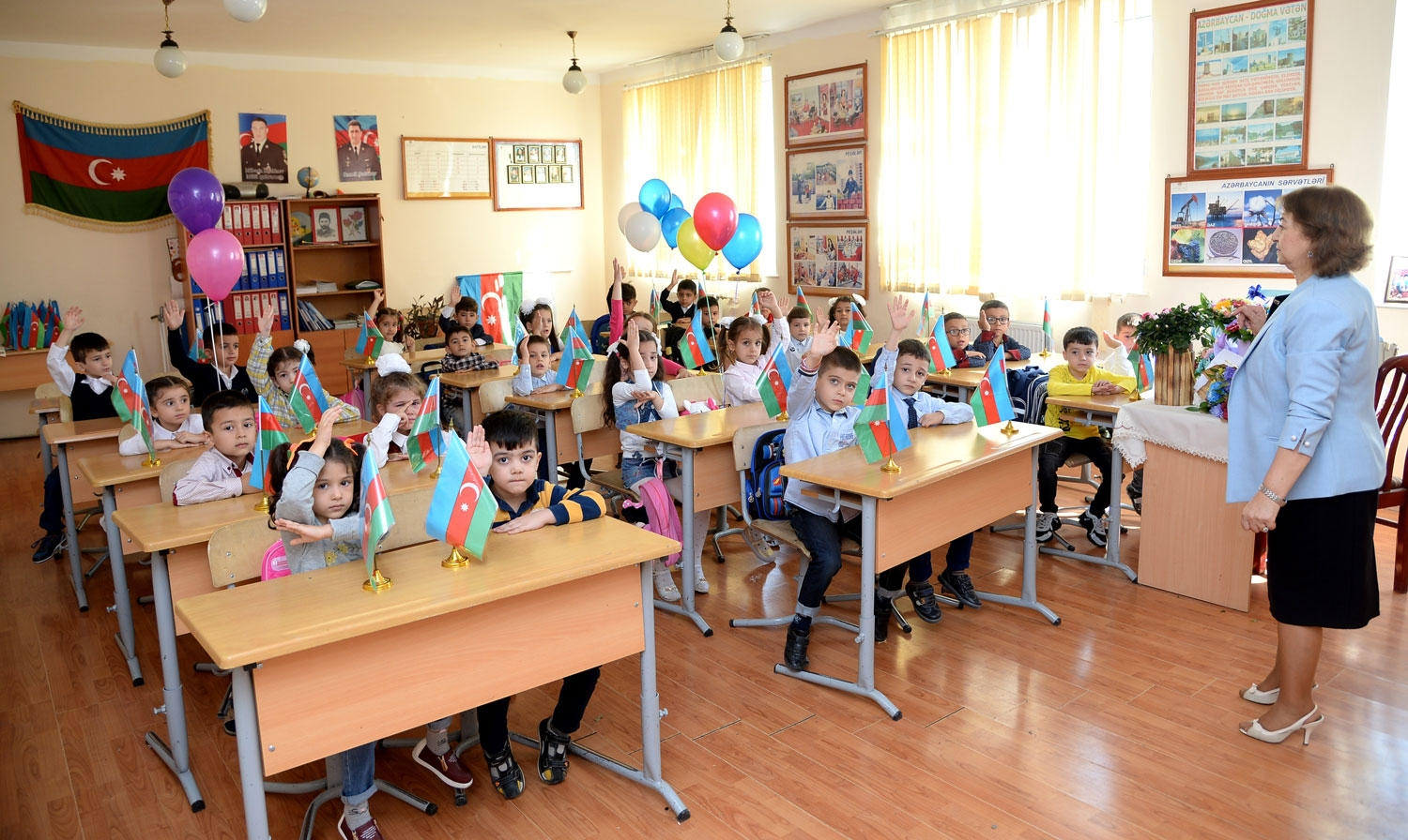 На каком языке предпочтительнее получать образование в Азербайджане? - ВИДЕО