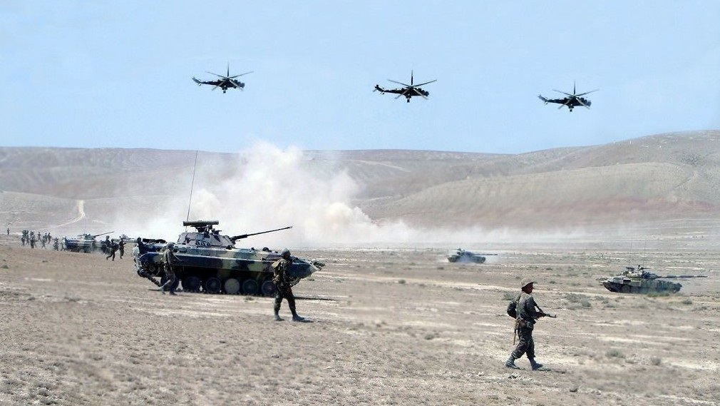 Азербайджанская армия приступает к учениям с участием 15 000 военнослужащих