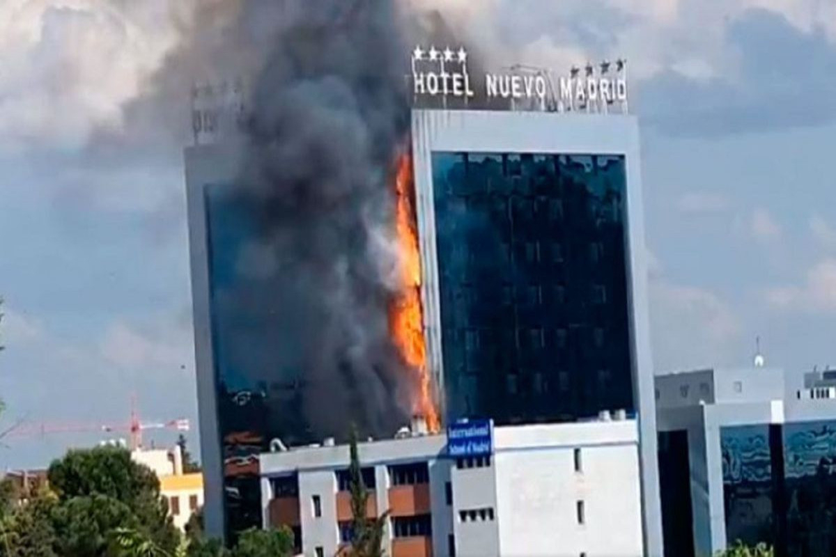 В Испании горит отель - ВИДЕО