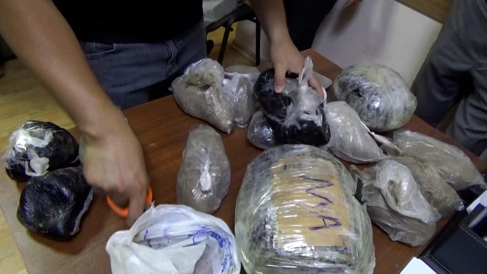 Крупная операция МВД: В Баку задержали продавцов наркотиков через интернет - ВИДЕО