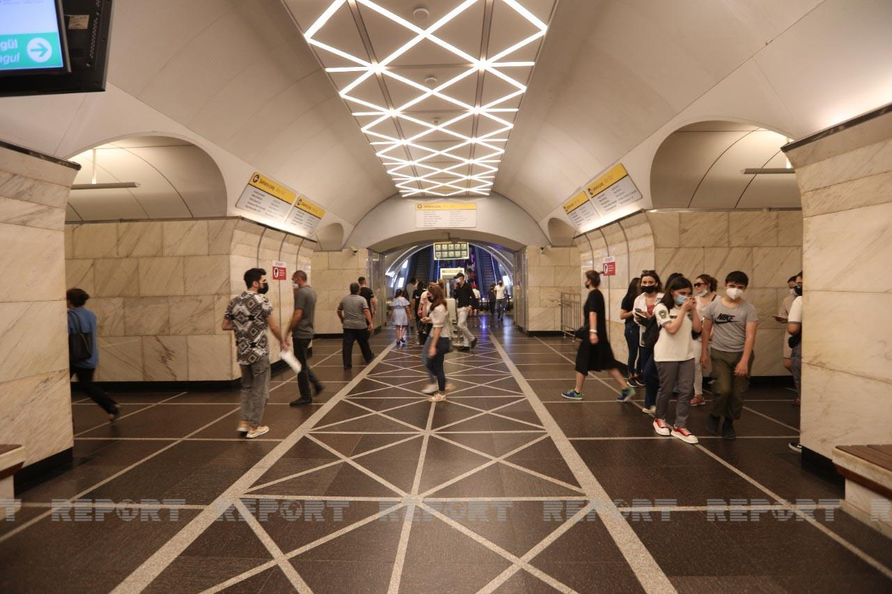 Полиция провела "масочный" рейд в бакинском метро - ФОТО