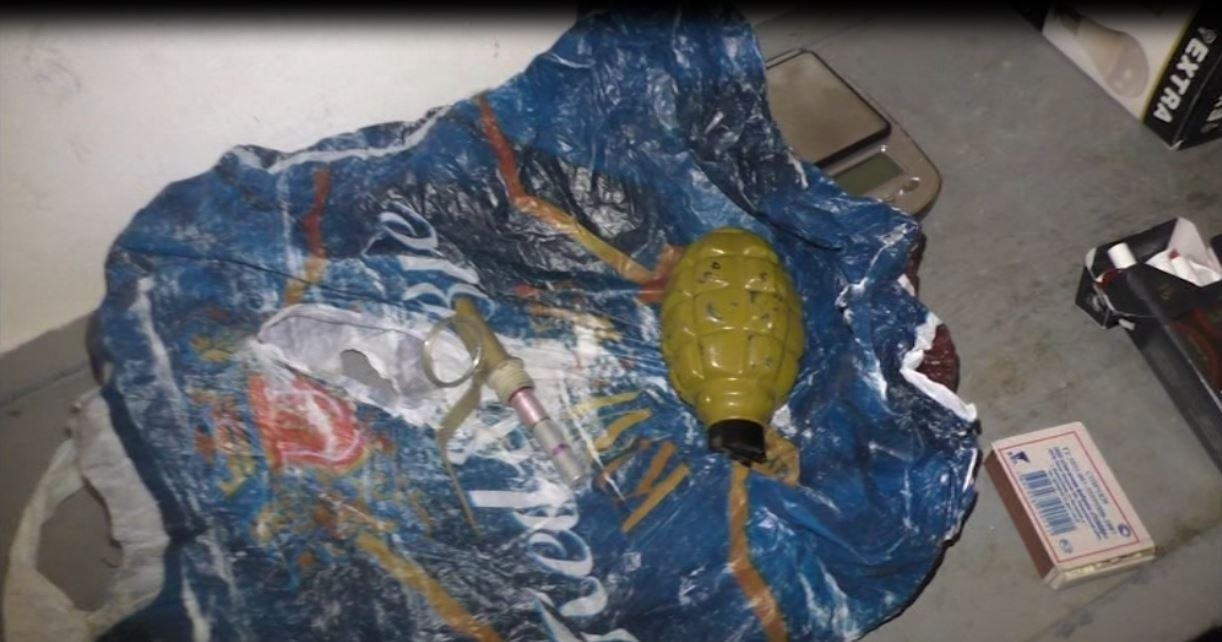 В Гёйчае задержаны наркодилеры c метамфетамином и гранатой - ФОТО