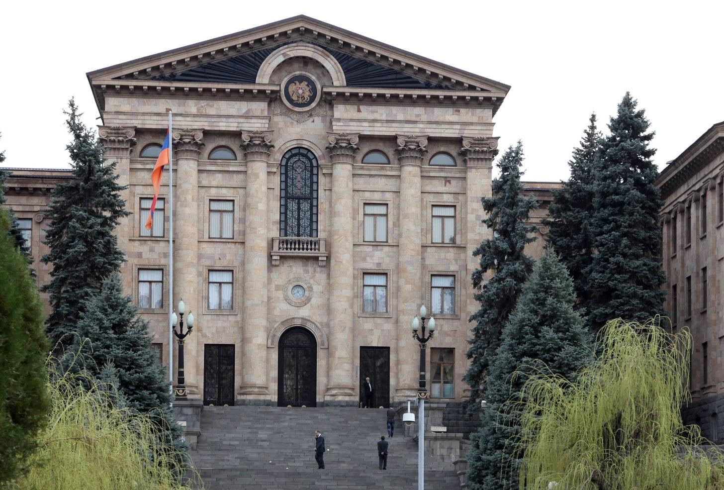 В Армении будут сажать в тюрьму за оскорбление политиков