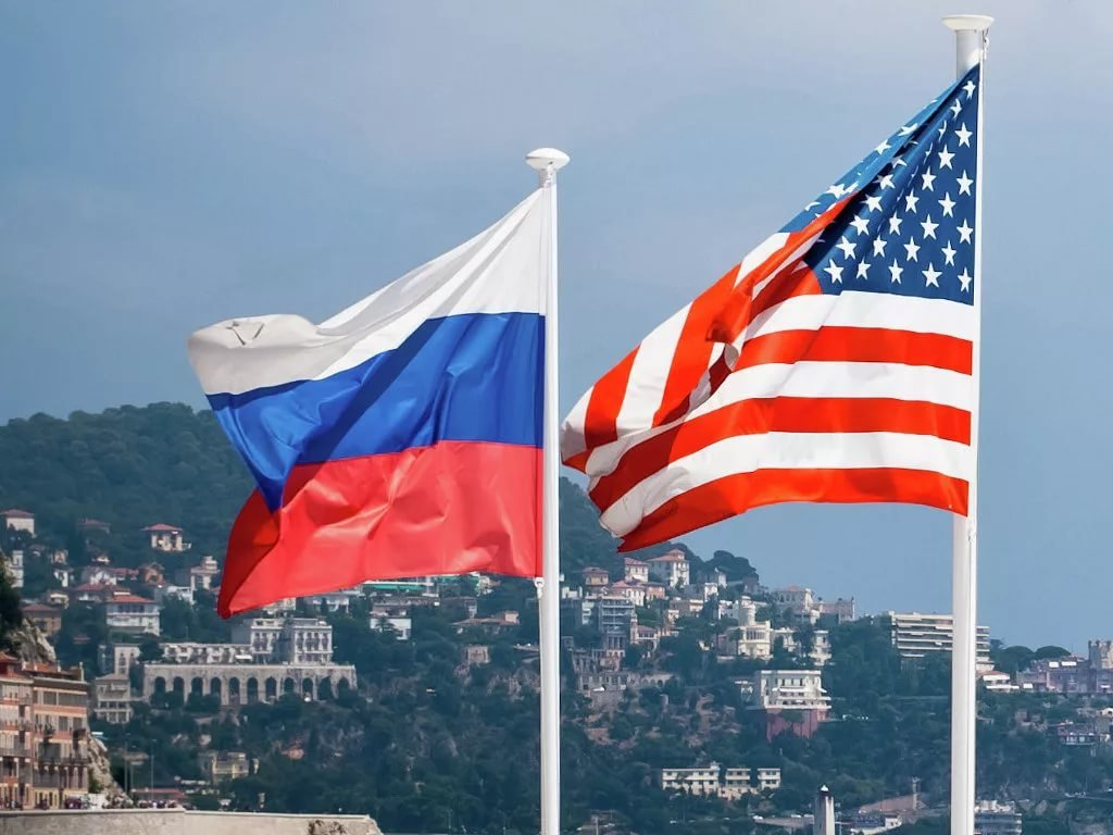 США выдворяют 24 российских дипломата