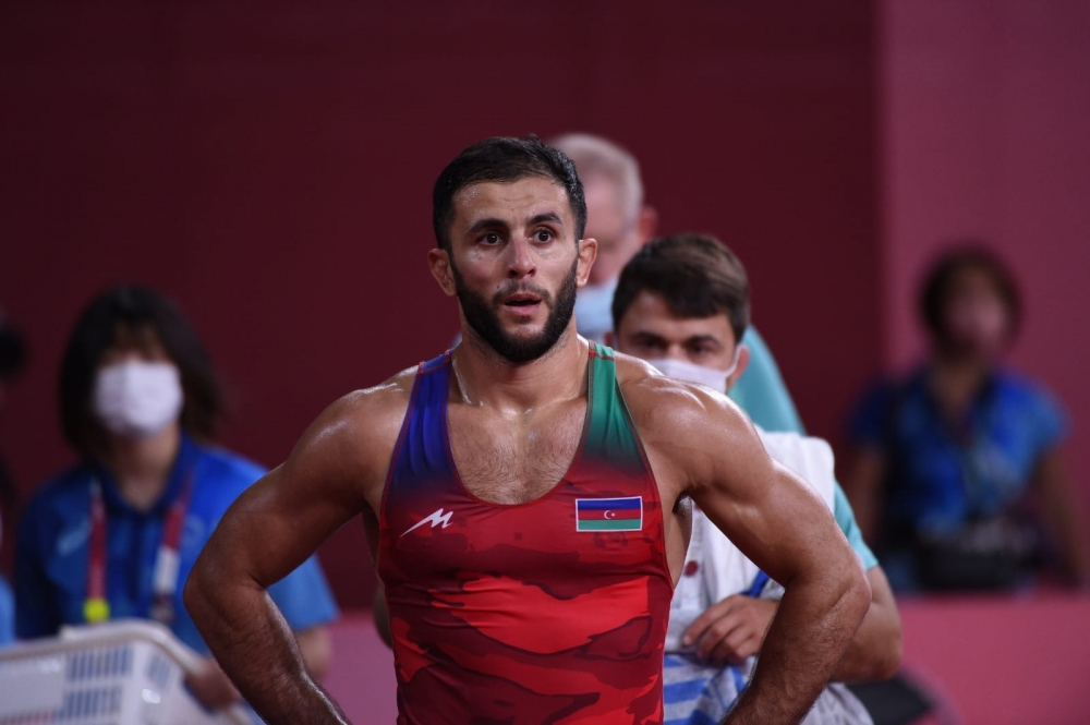 Азербайджанский борец победил армянского спортсмена и завоевал медаль Олимпиады - ВИДЕО