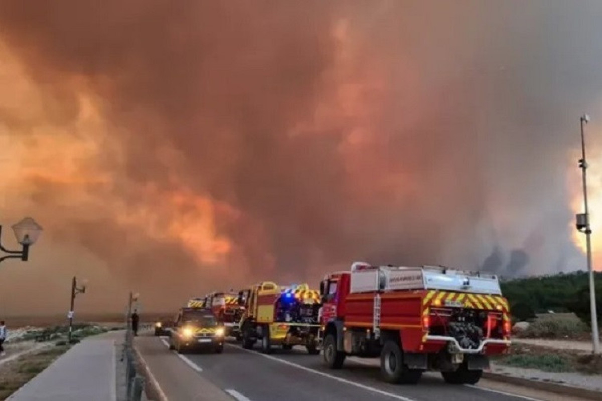 Азербайджанские пожарные продолжают борьбу с пожарами в Турции - ВИДЕО