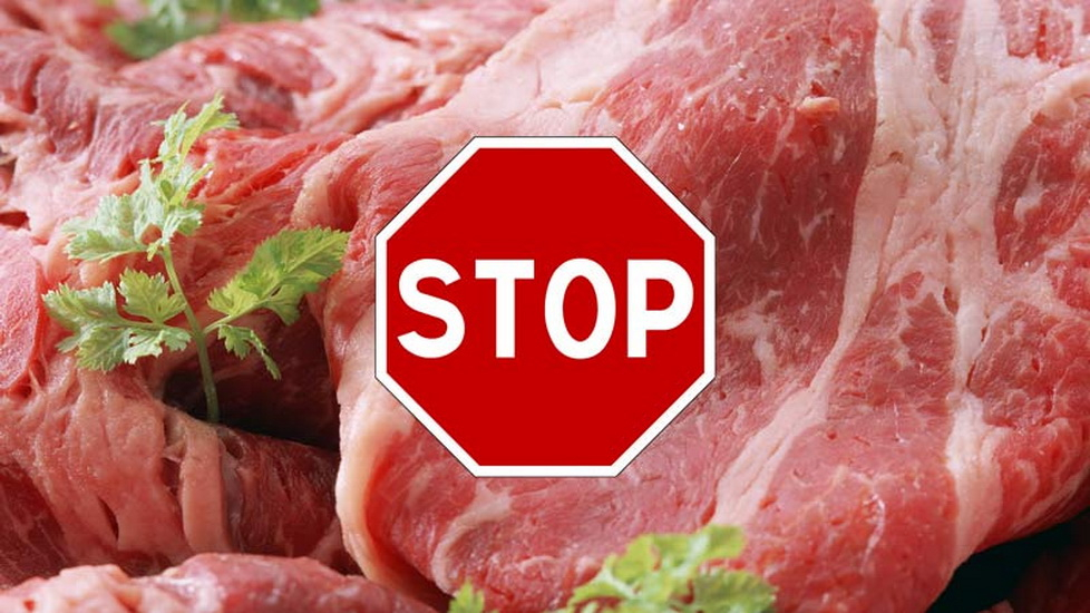Азербайджан временно ограничил импорт мяса из этой страны