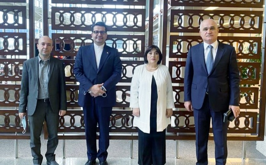 Азербайджанская делегация находится в Иране