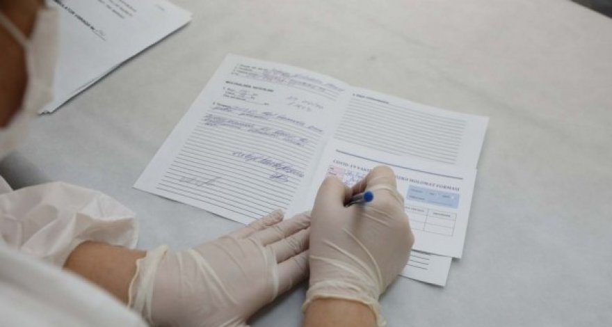 В Азербайджане с сегодняшнего дня начинается выдача сертификата о противопоказании к вакцинации