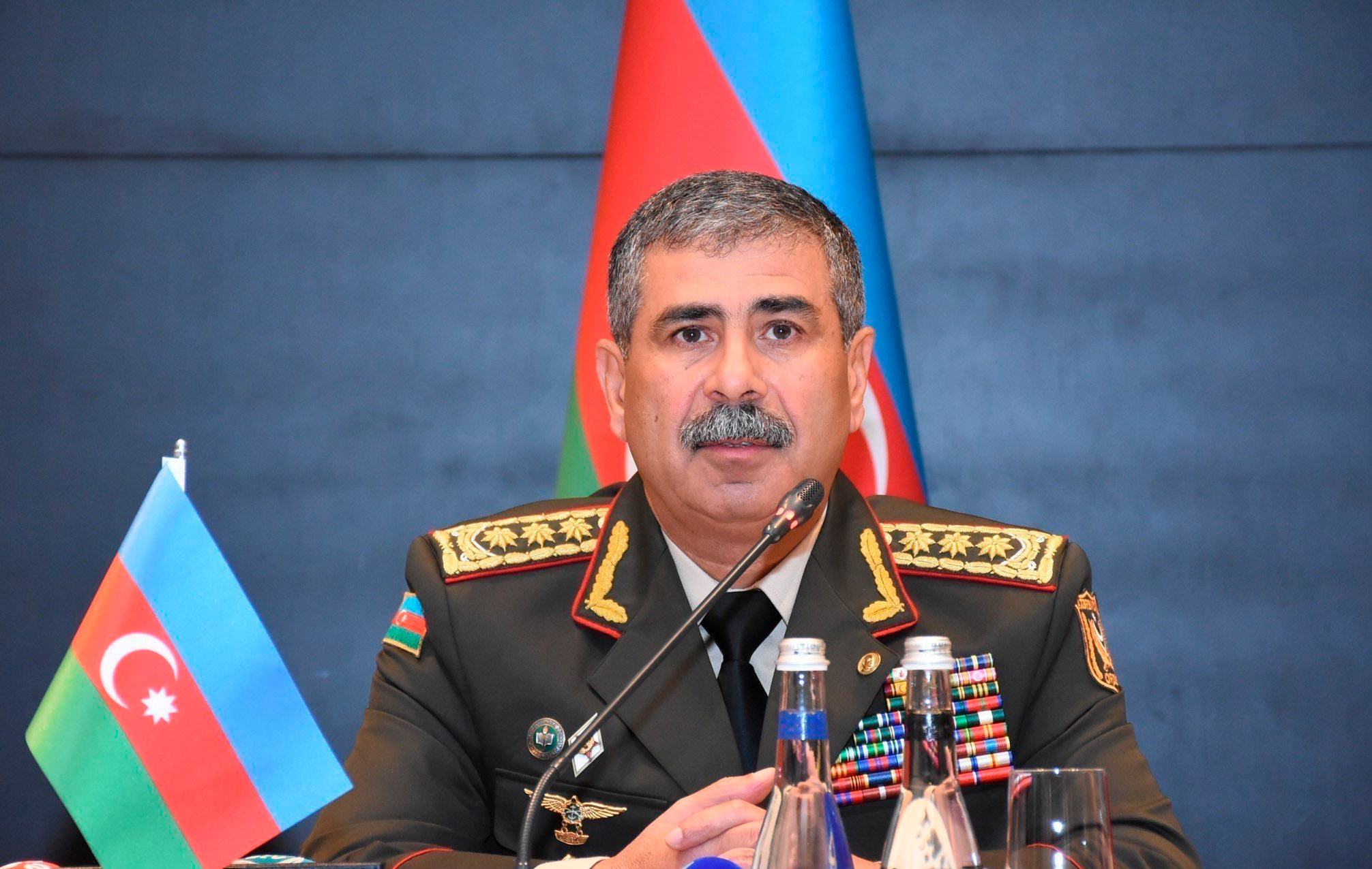 Министр обороны Азербайджана отбыл в Турцию