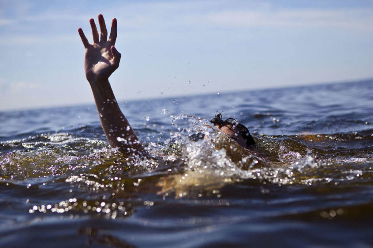 В Сумгайыте в море утонул подросток