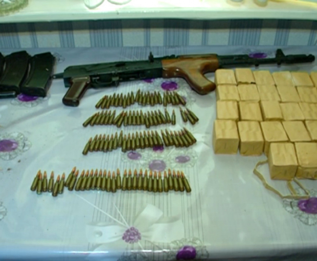 У жителя Гянджи изъяты наркотики и оружие - ФОТО