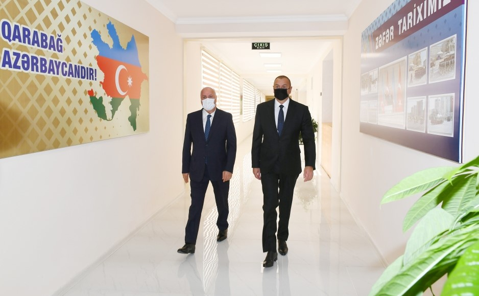 Президент Ильхам Алиев принял участие в сдаче в эксплуатацию средней школы в Сумгайыте - ФОТО