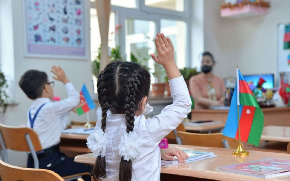 В Азербайджане открываются школы!