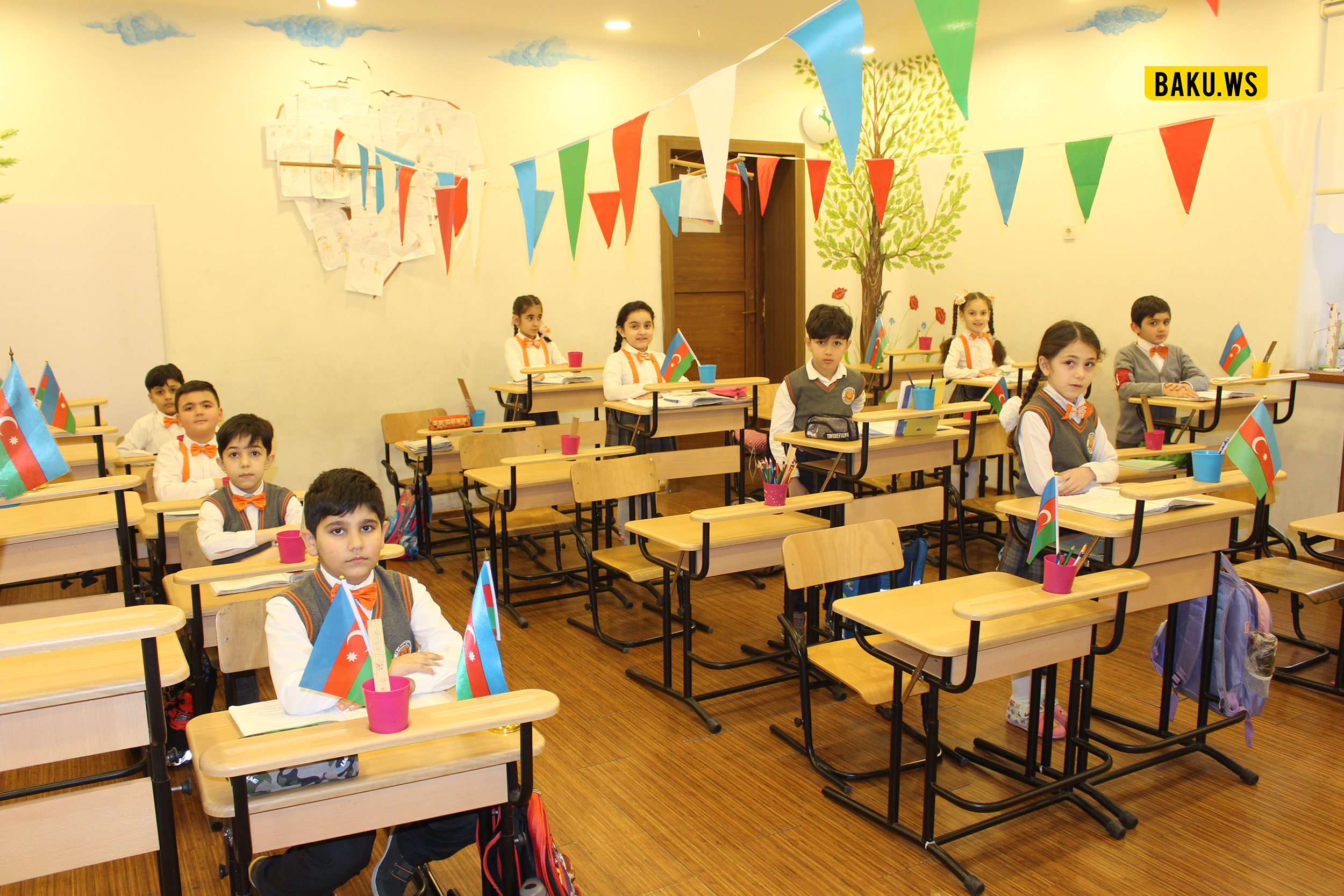 Сегодня в Азербайджане открылись школы