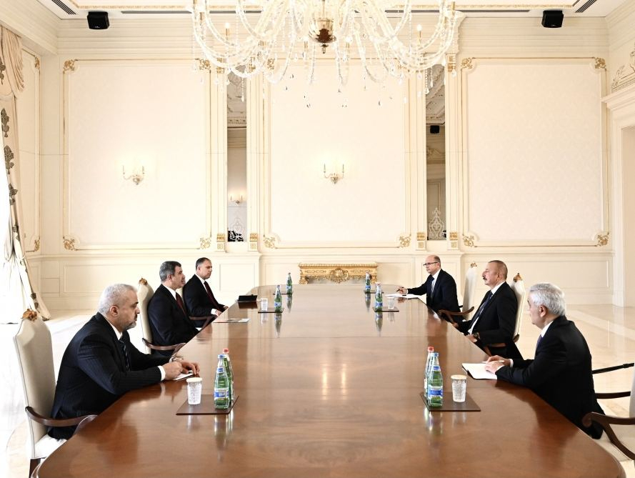 Президент Ильхам Алиев принял министра нефти Ирака - ВИДЕО