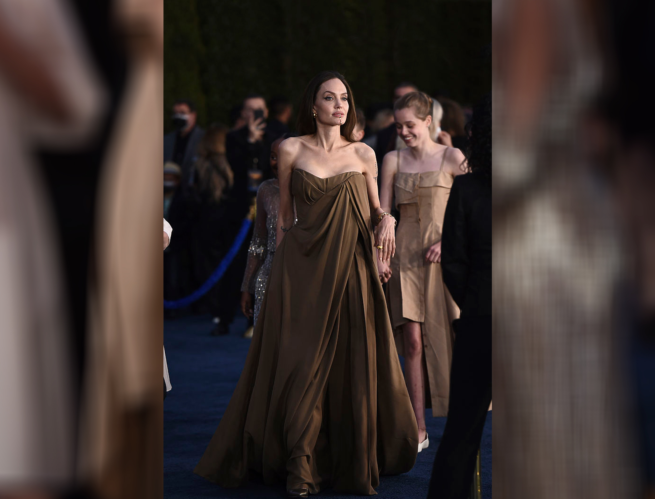 Анджелина Джоли на премьере нового фильма поразила худобой - ФОТО