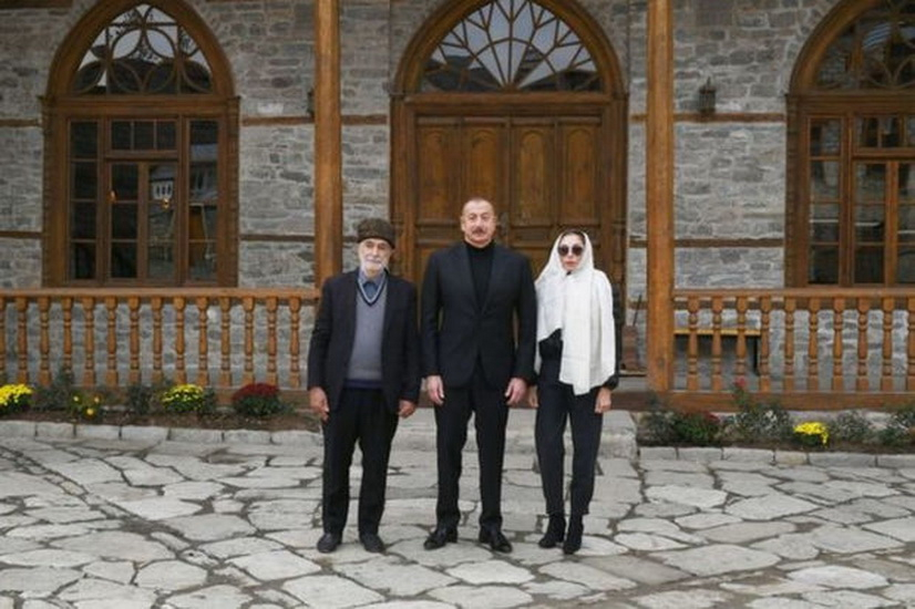 Ильхам Алиев и Мехрибан Алиева ознакомились с ремонтно-восстановительными работами в мечети Бадоюн в Лагидже - ФОТО