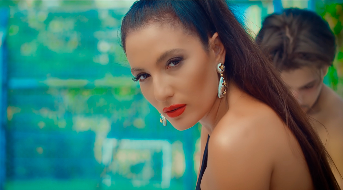 Азербайджанская певица сняла скандальный клип - ВИДЕО