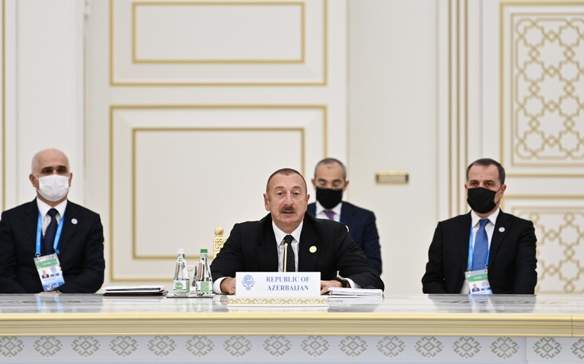 Ильхам Алиев: Уровень бедности в Азербайджане сократился с 49 до 6 процентов