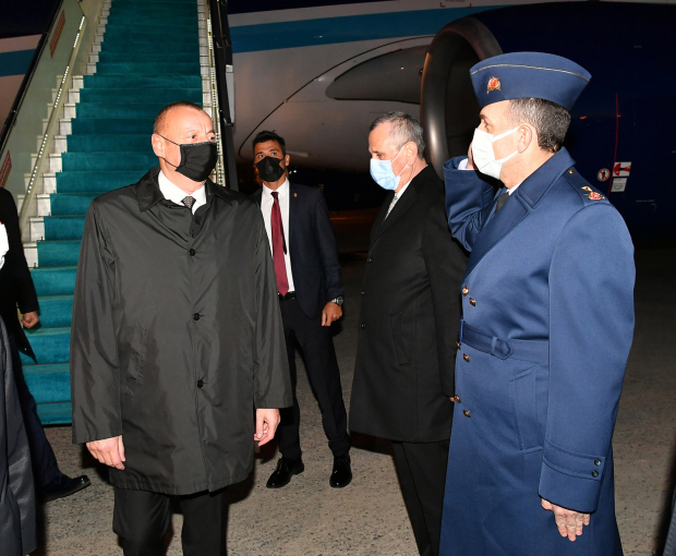 Ильхам Алиев отбыл с визитом в Турцию - ФОТО