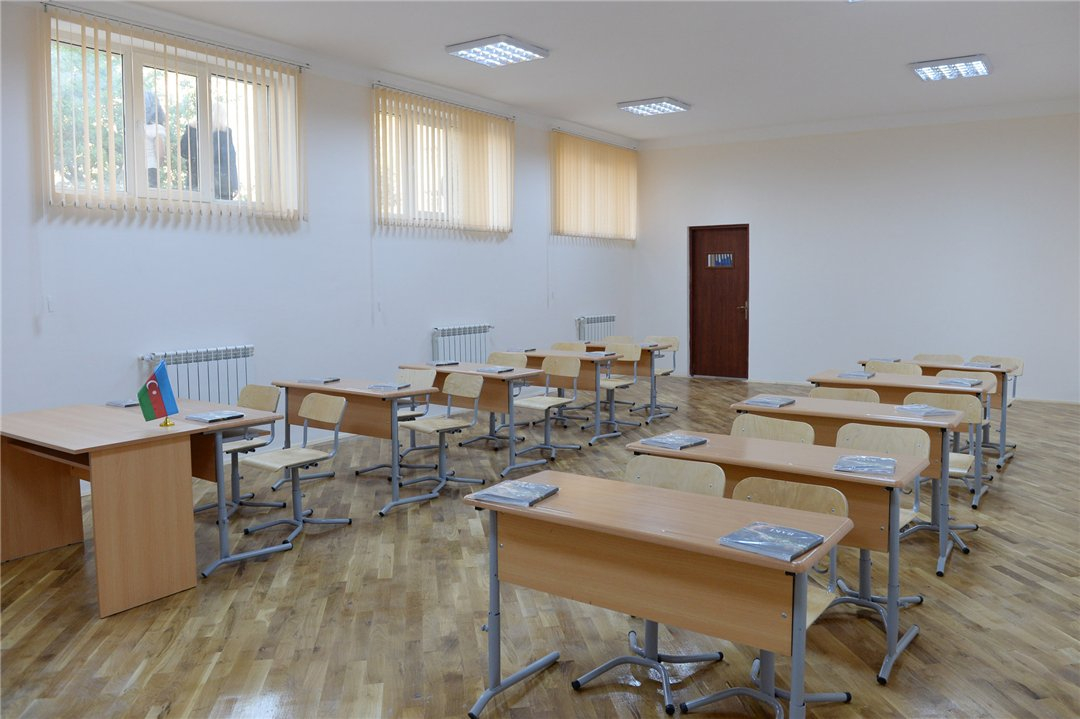 Позор в бакинской школе: Ученик совершил непристойные действия