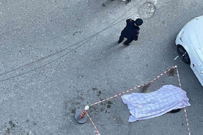В Баку молодой человек покончил с собой из-за неразделенной любви