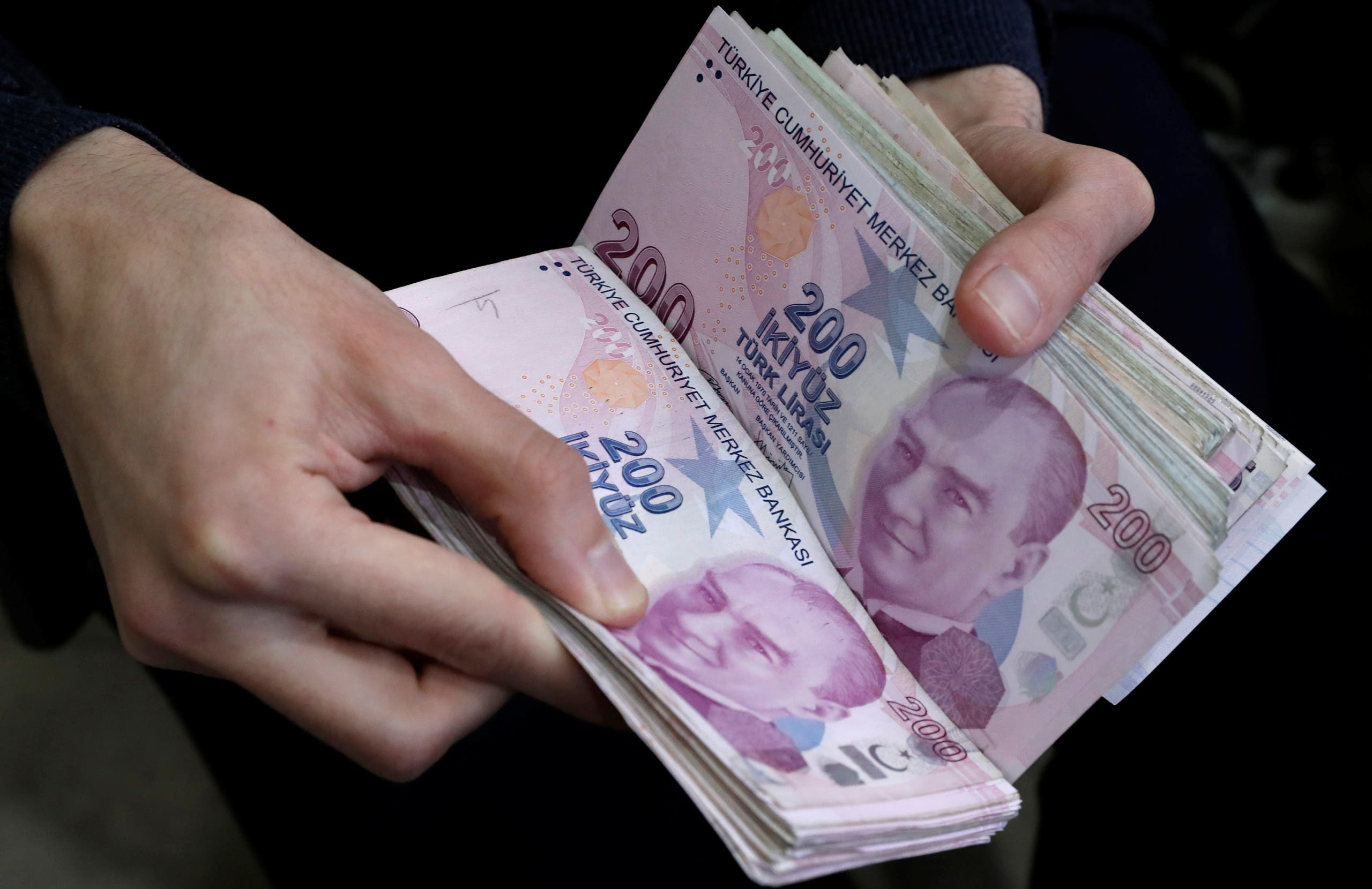 Турецкая лира установила новый антирекорд к доллару