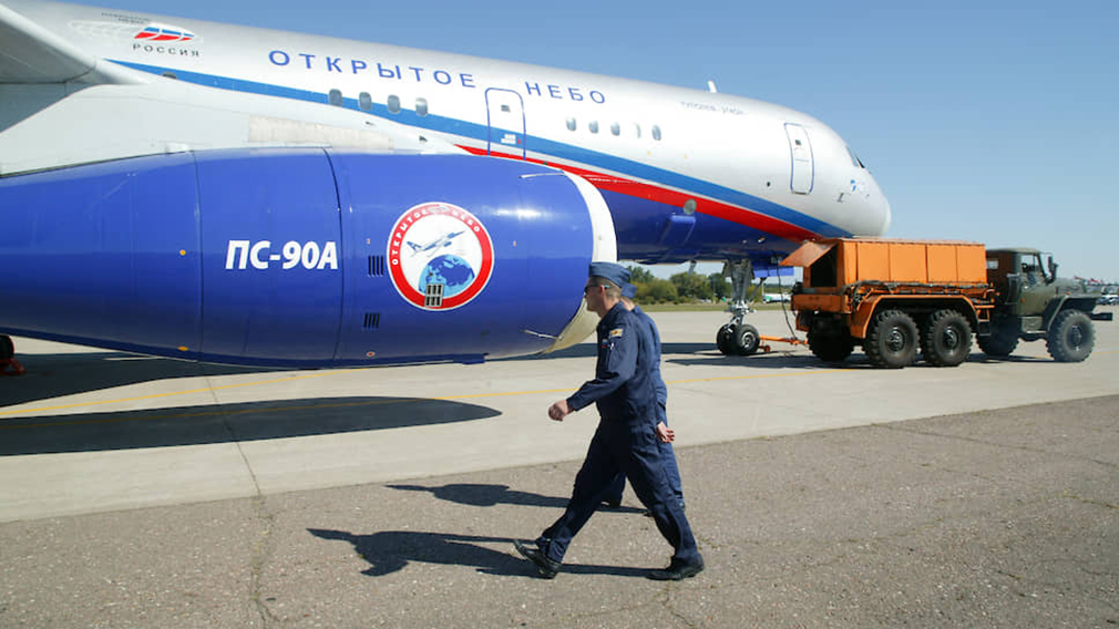 Россия официально прекратила участие в Договоре по открытому небу
