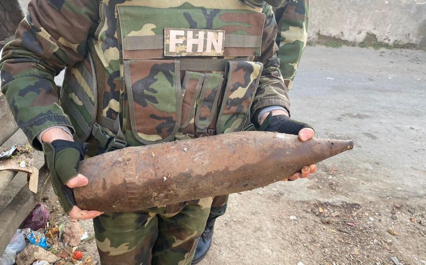 В Хырдалане обнаружен артиллерийский снаряд - ВИДЕО