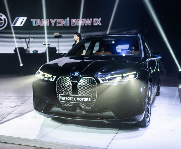 Компания Improtex Motors впервые представила электромобиль - BMW iX - ФОТО