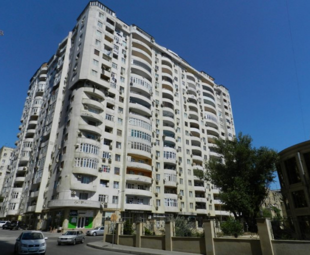 Чем обусловлены высокие цены на жилье в Азербайджане? - ВИДЕО