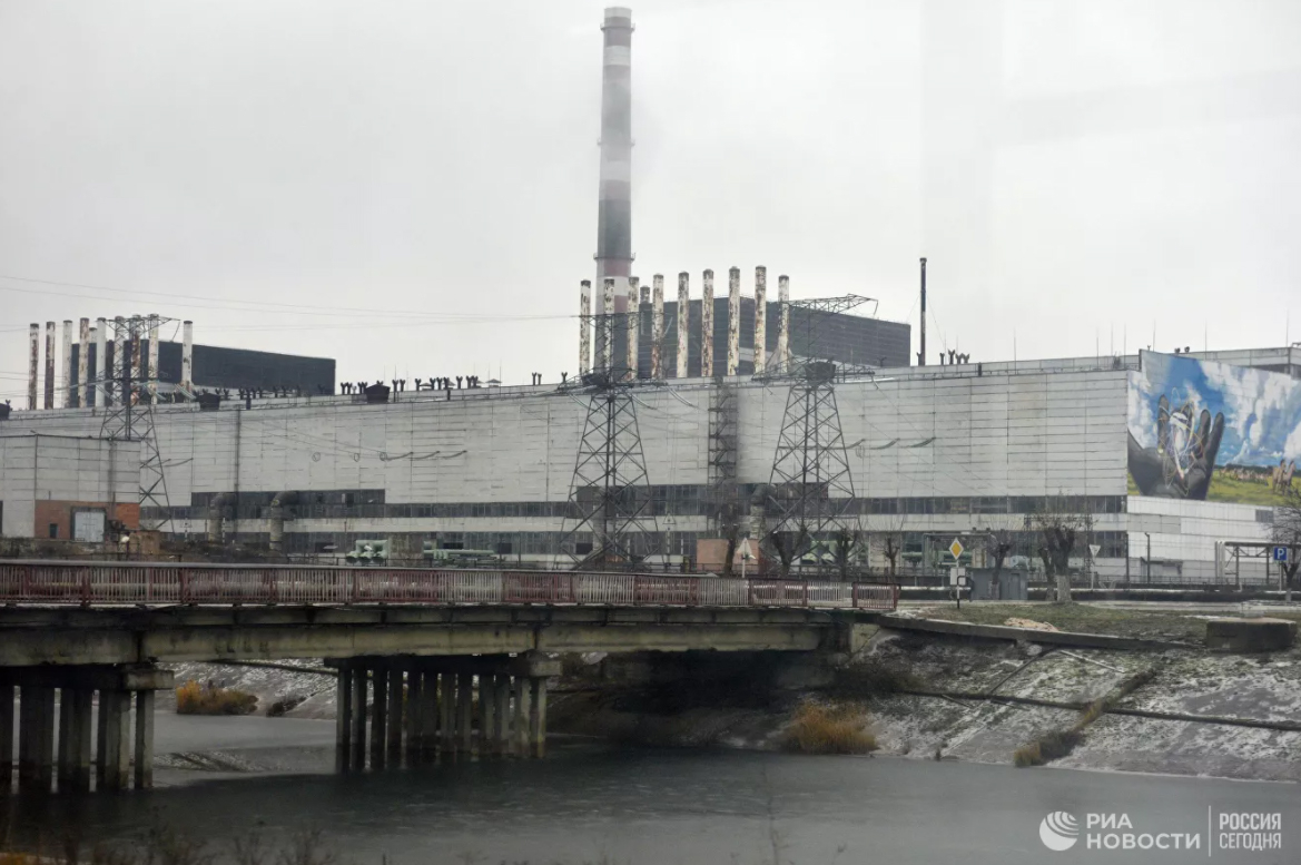 Российские войска взяли под контроль территорию в районе Чернобыльской АЭС