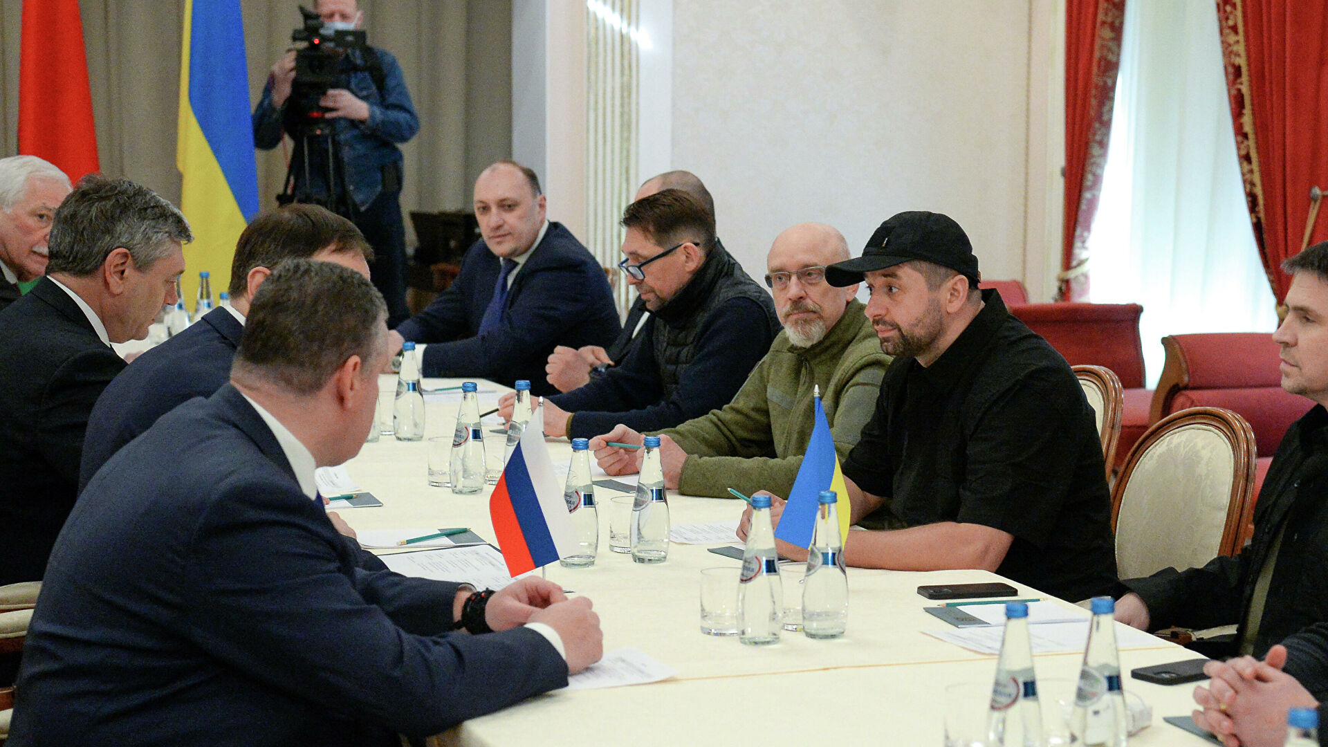 СМИ: в офисе Зеленского рассказали о требованиях Киева на переговорах