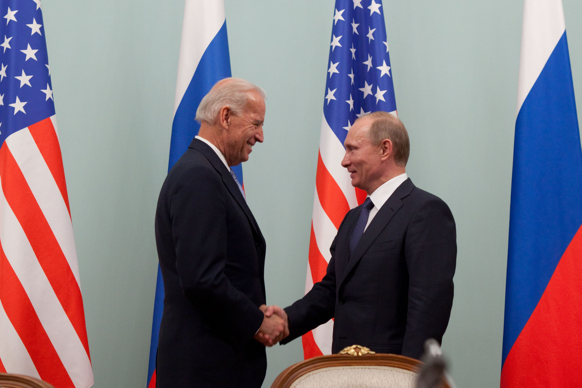 В Белом доме назвали условия для встречи Путина и Байдена