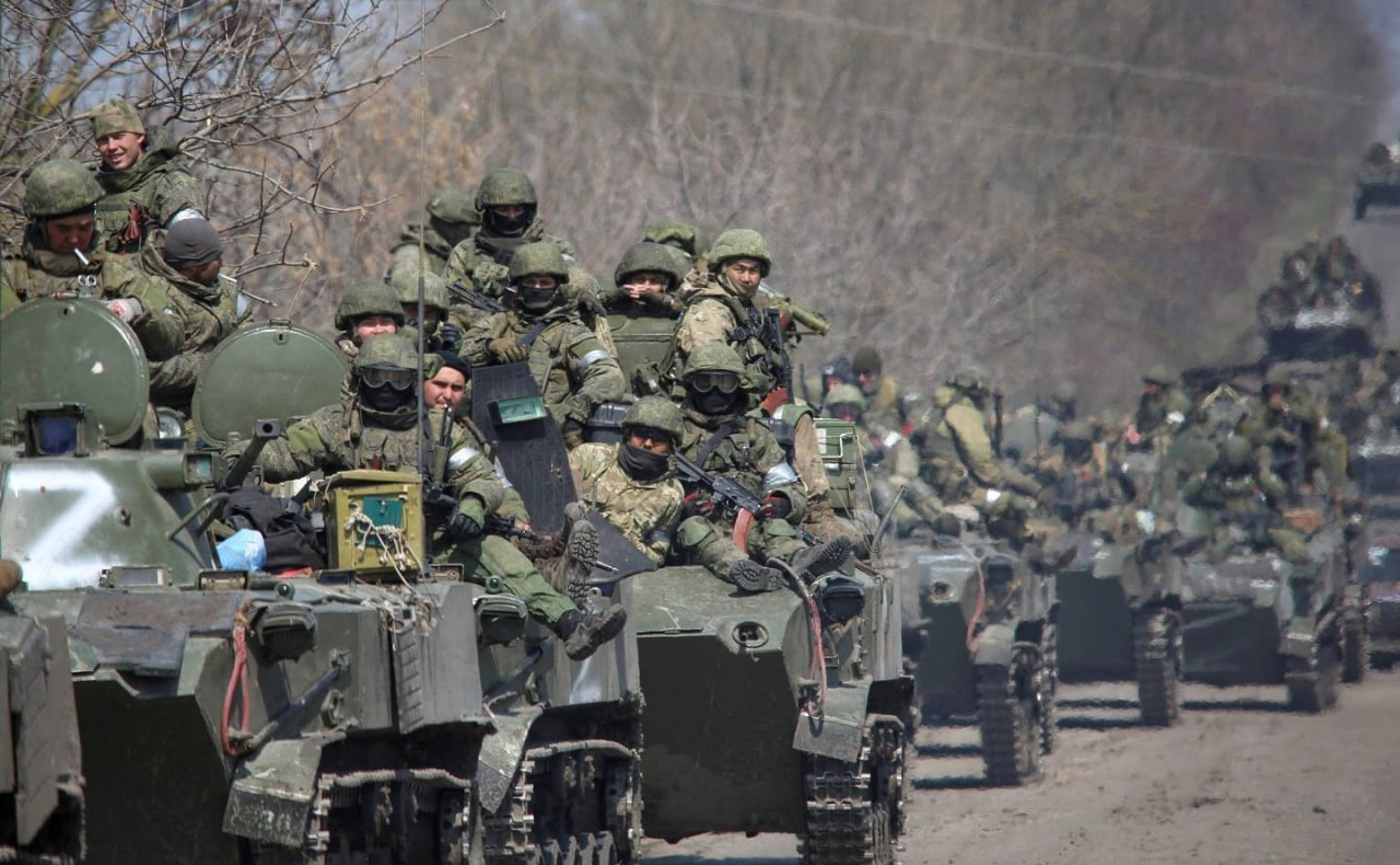 Российская армия вошла в Кременную, начались уличные бои