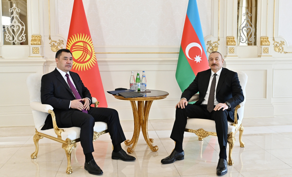 Завершилась встреча президентов Азербайджана и Кыргызстана один на один - ОБНОВЛЕНО