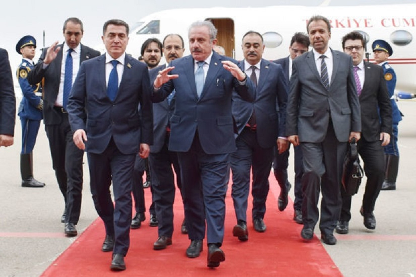 Спикер парламента Турции прибыл в Азербайджан - ФОТО