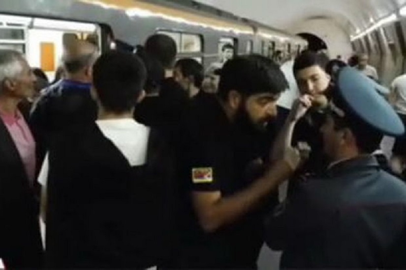 Напряженная ситуация в ереванском метро: полиция применила силу - ВИДЕО