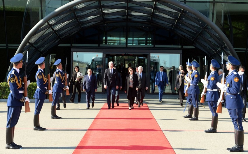 Завершился официальный визит президента Литвы в Азербайджан - ФОТО