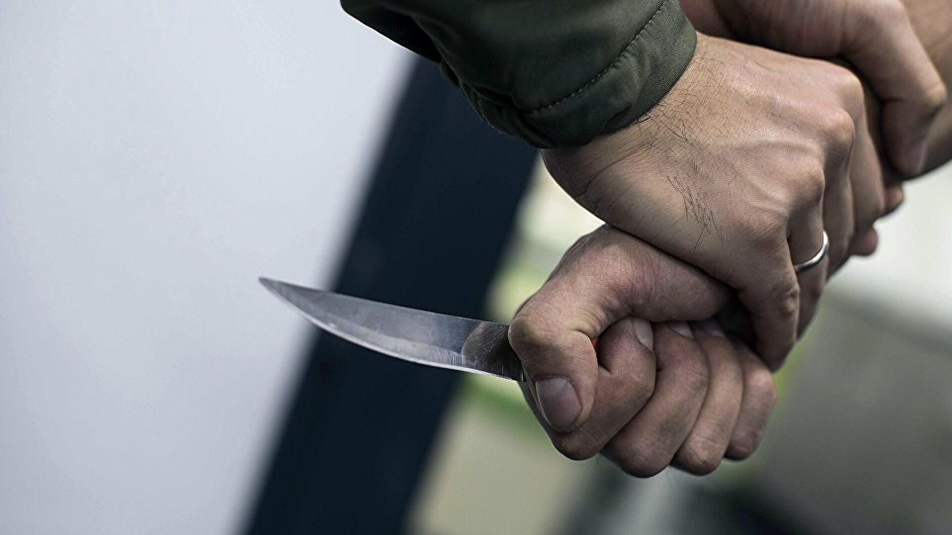 В Баку цыгане ударили ножом гражданина России