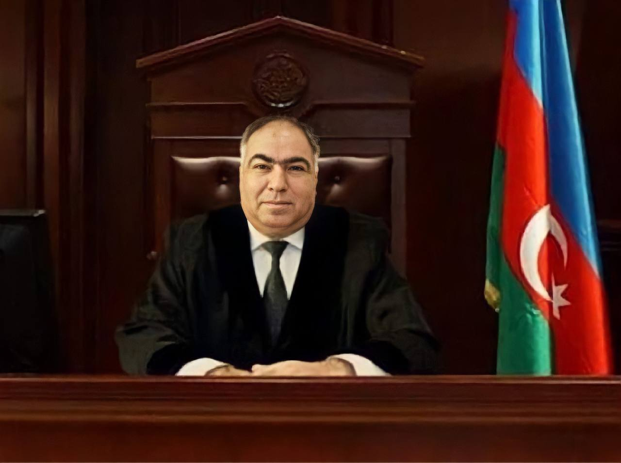 В Баку известный судья покинул свой пост