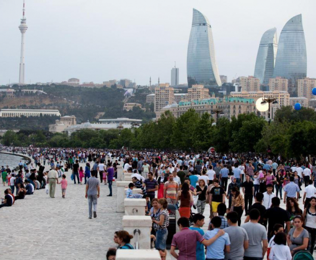 Из каких стран ждут туристов в Азербайджане в летнем сезоне?