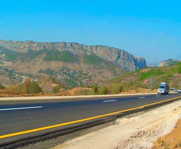 В Азербайджане планируют построить автодорогу Агдам - Аскеран - Шуша