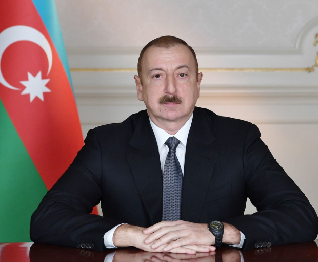 Президент Чехии поздравил Ильхама Алиева