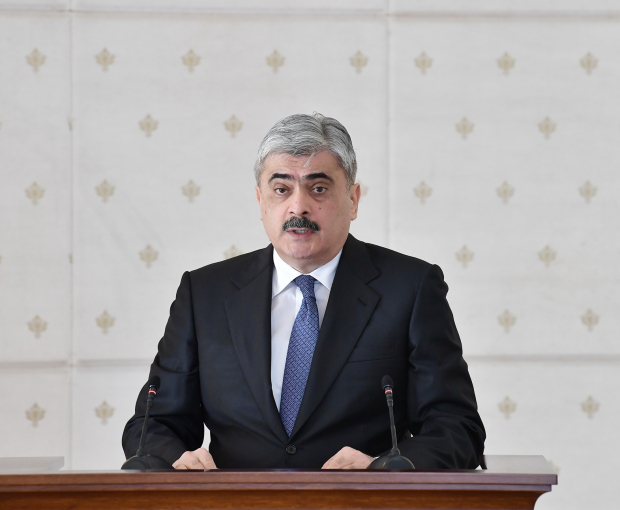 Самир Шарифов: В Азербайджане газ стоит копейки