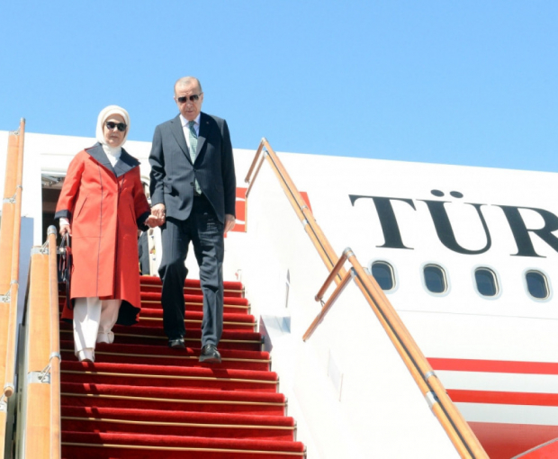 Президент Турции прибыл в Азербайджан