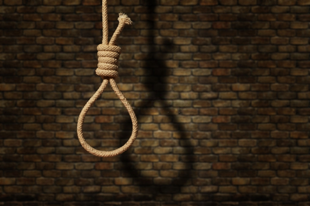 В Баку школьник совершил самоубийство